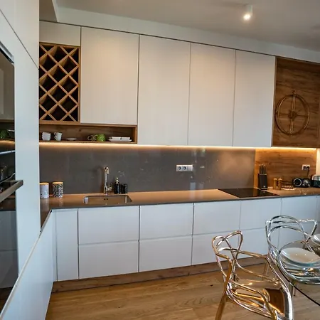 About Art Vip Apartament *